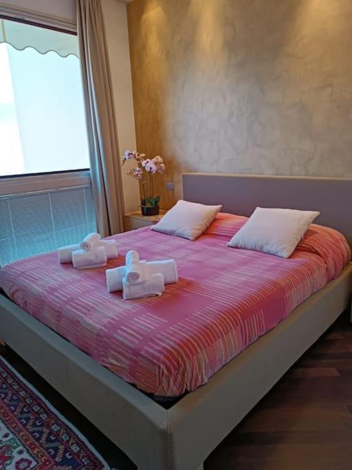 Patty Zu - Lakeside Apartment Riva di Solto Luaran gambar